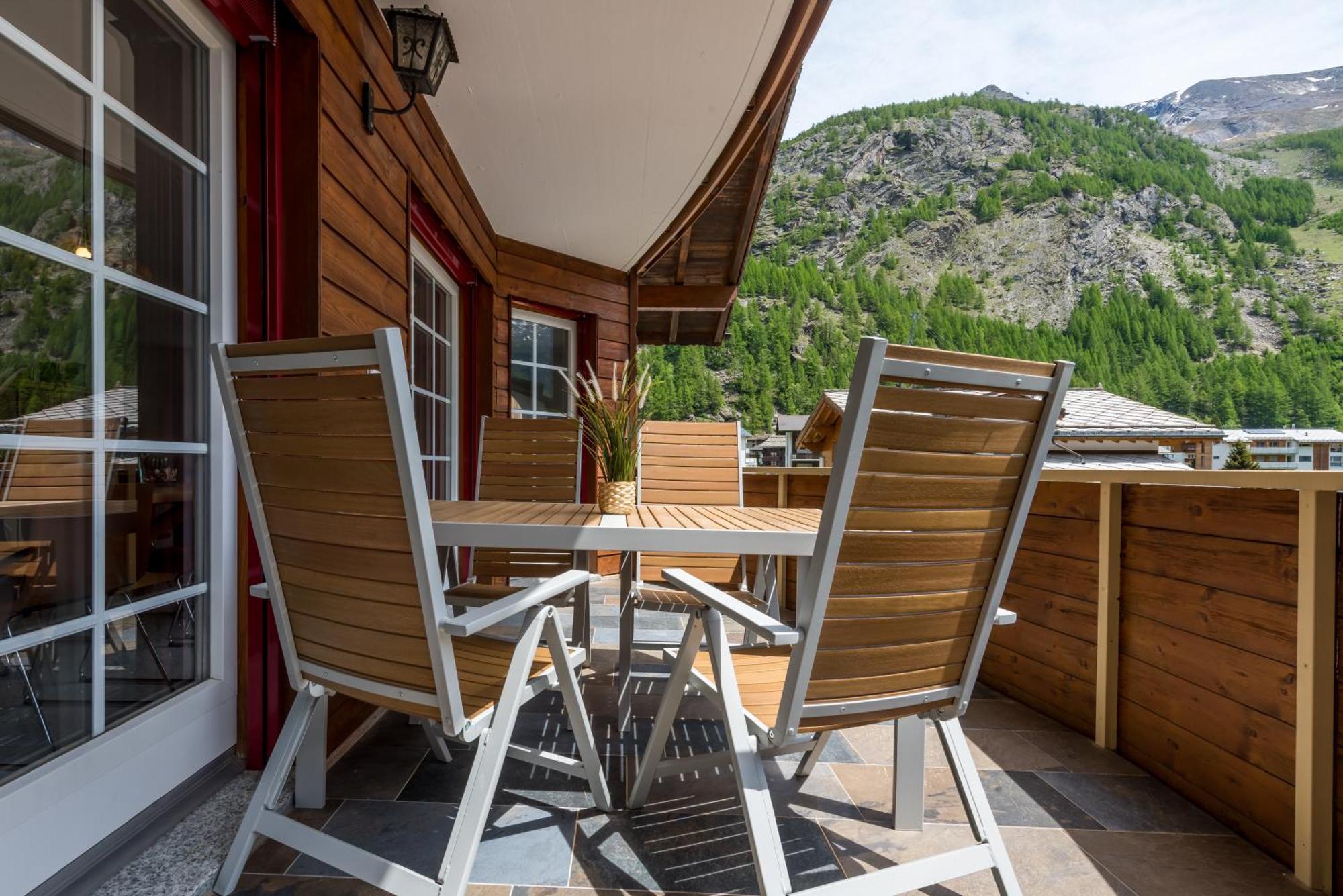 Montela & - Casa Antares * Saas-Grund